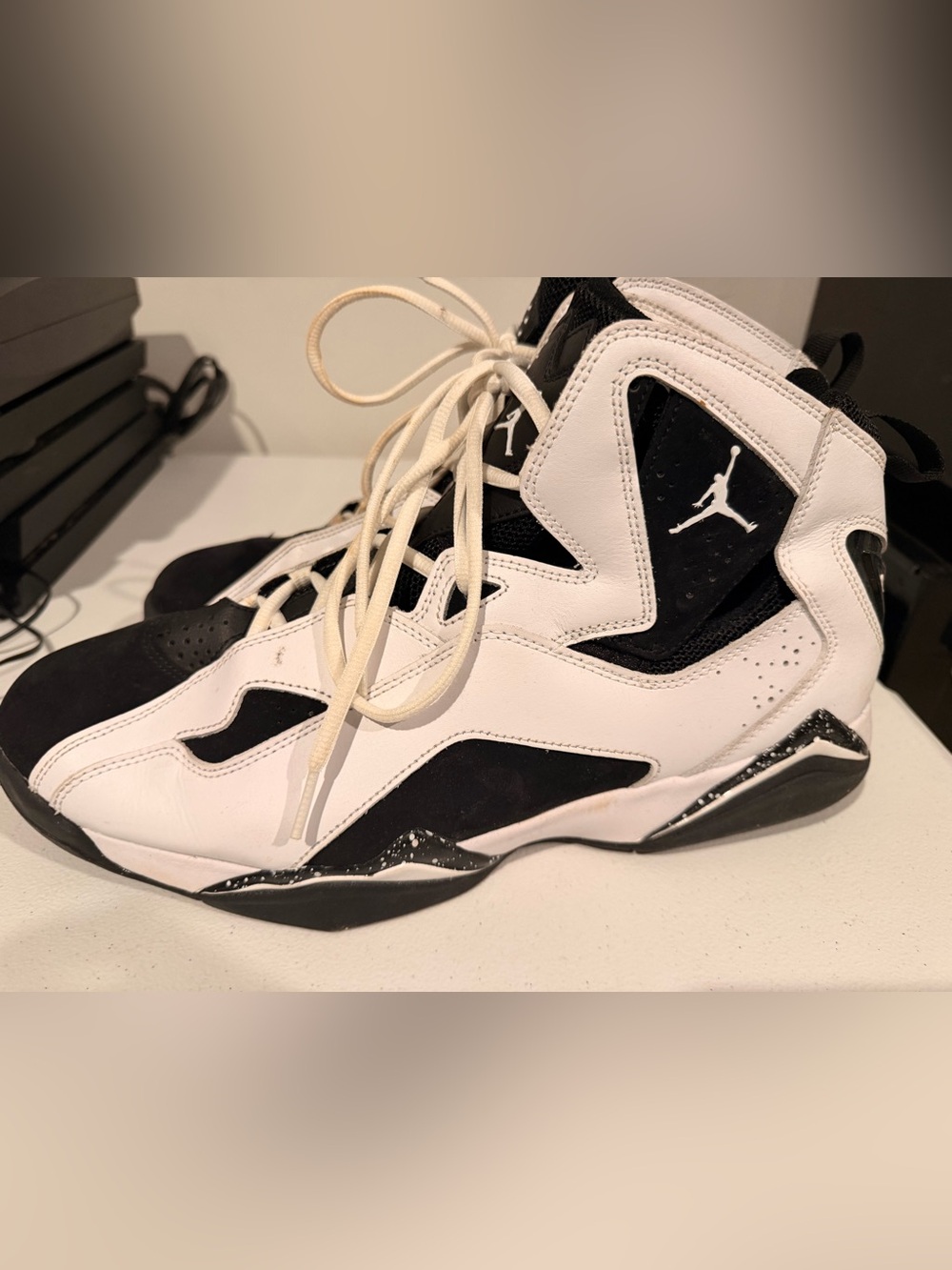 Jordan True Flight Oreo - Picture 4 of 11